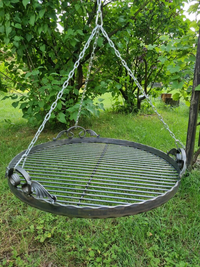 Ozdobny ruszt kuty okrągły 60cm, solidny, trwały, z przekuwanego płaskownika.